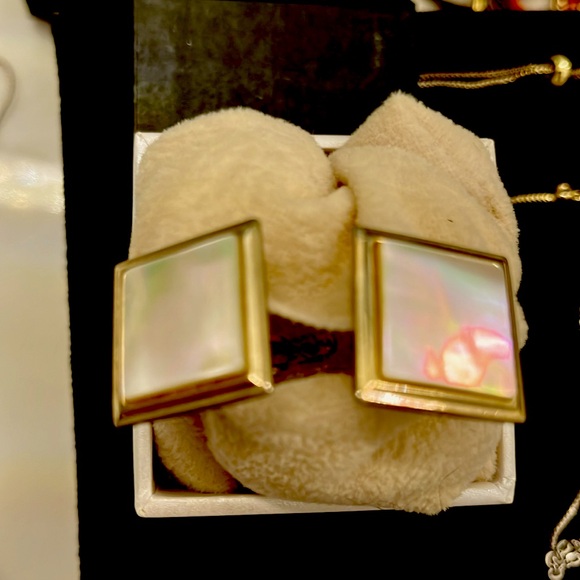 Vintage mother of pearl Square gold plated cuff links 1” - Picture 2 of 11